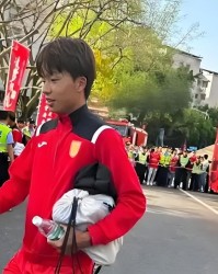 宝威体育官方入口-德转官宣！重庆铜梁龙防守核心已离队转会欧洲，曾立下赫赫战功